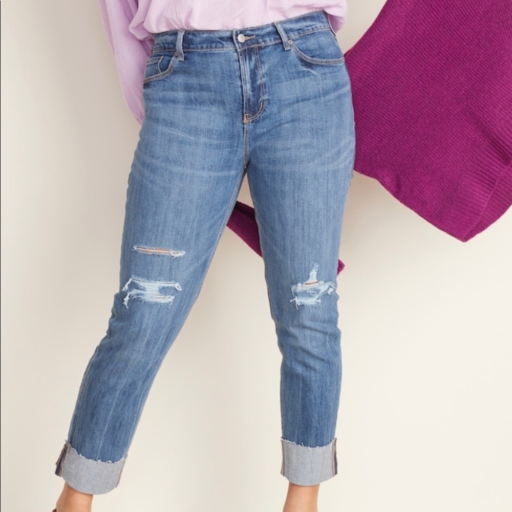 ✨ Mid-Rise Distressed Boyfriend Straight Jeans✨